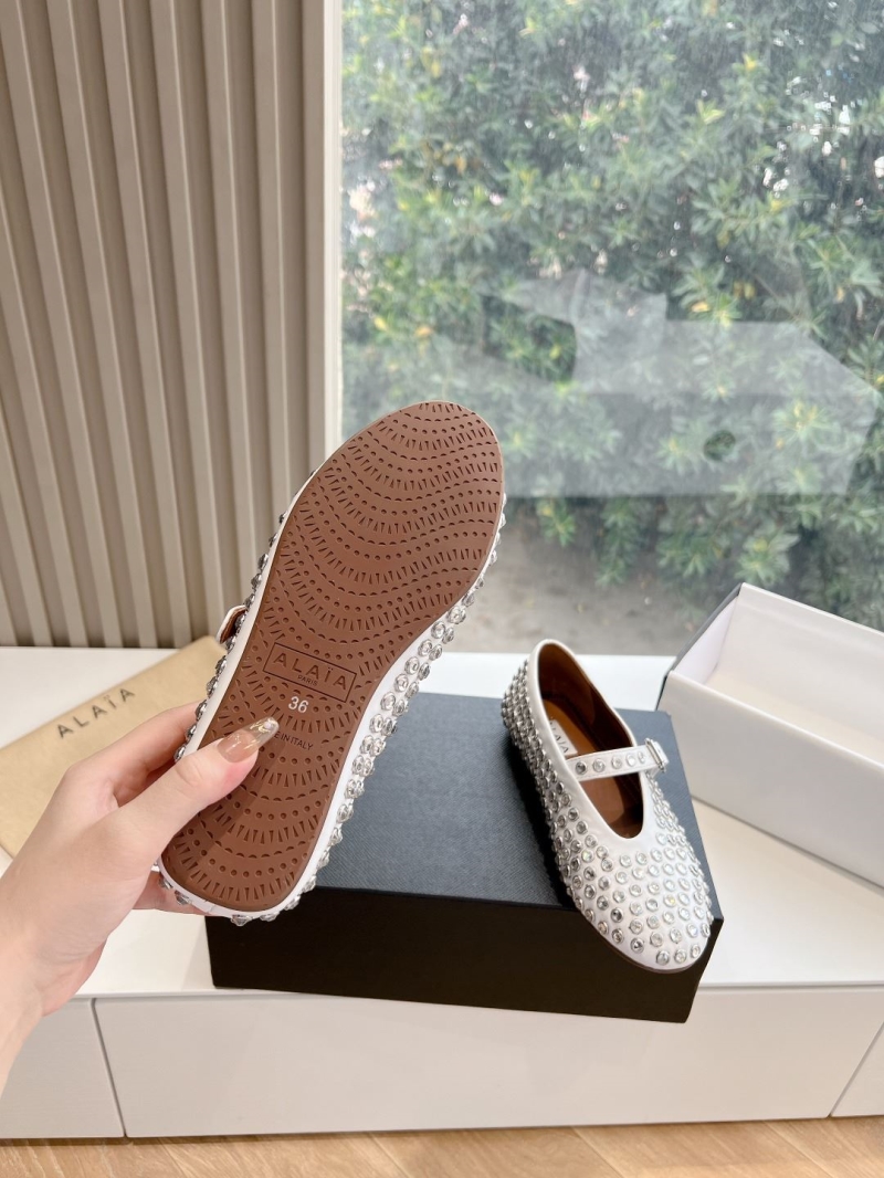 Alaia Flat Shoes
